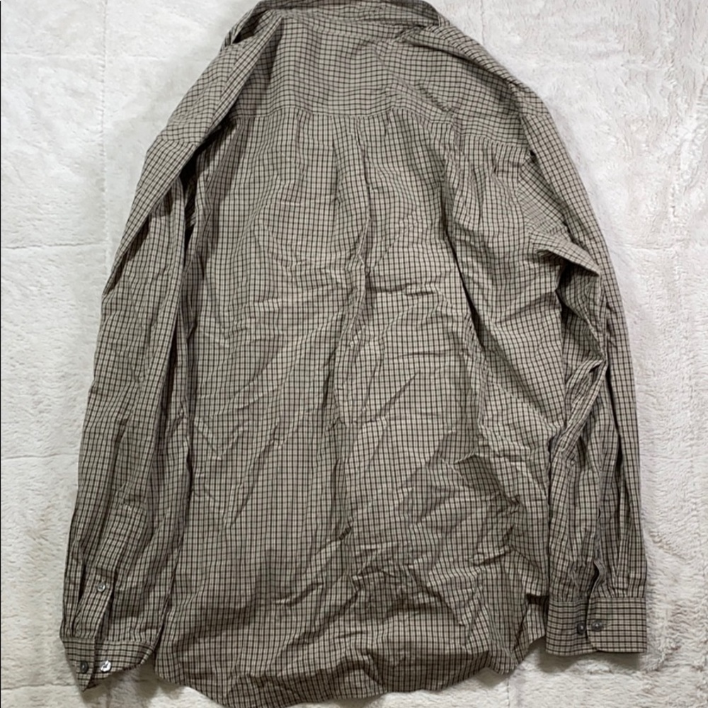 Men’s Van Heusen Button-Down Shirt - Picture 4 of 5